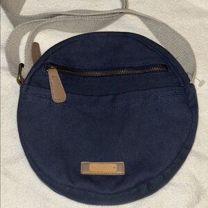WEIRD FISH BRAND NAVY BLUE CANVAS ROUND CROSSBODY LIGHT GREEN CANVAS STRAP